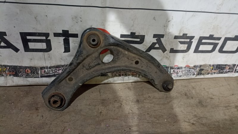 Рычаг NISSAN NOTE E12 HR12DE 2015 передний правый (б/у)