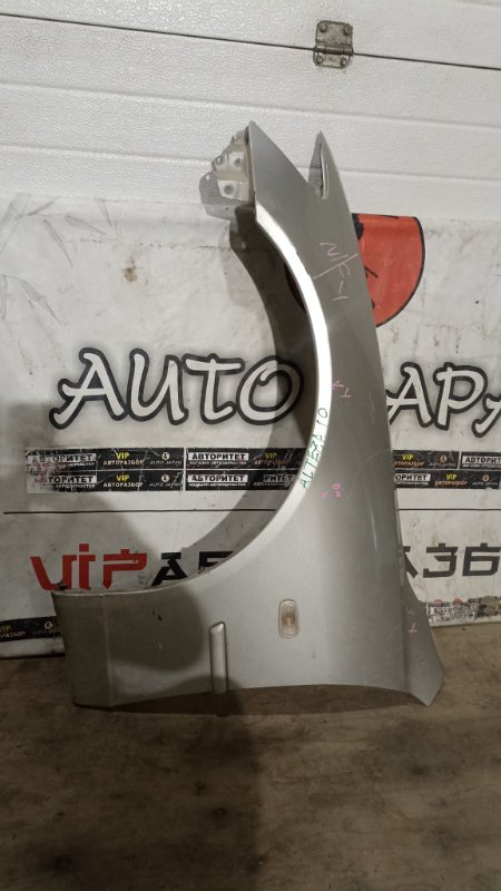 Крыло TOYOTA ALTEZZA GXE10 1GFE 2002 переднее левое (б/у)