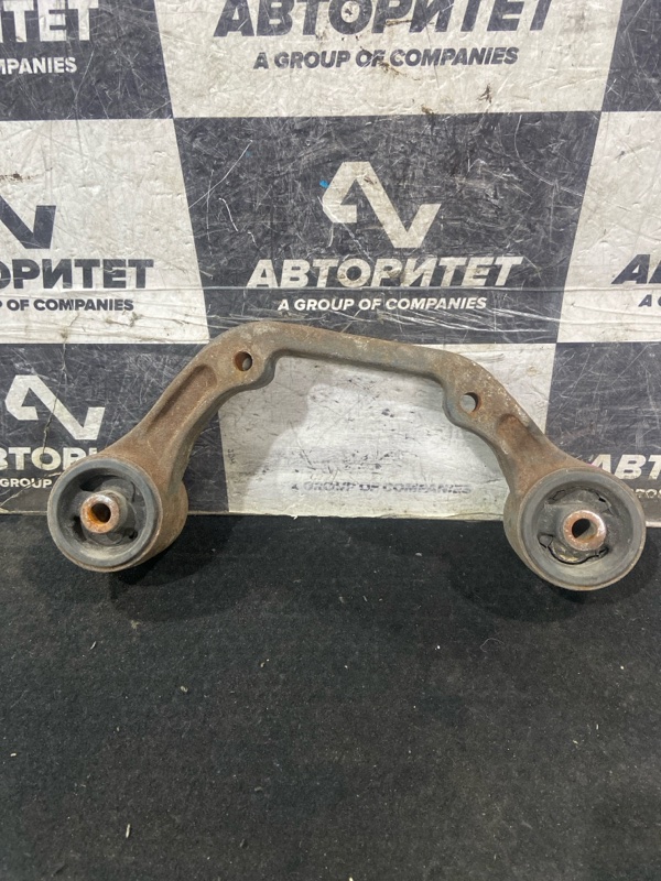 Крепление редуктора NISSAN X-TRAIL NT30 QR20DE (б/у)