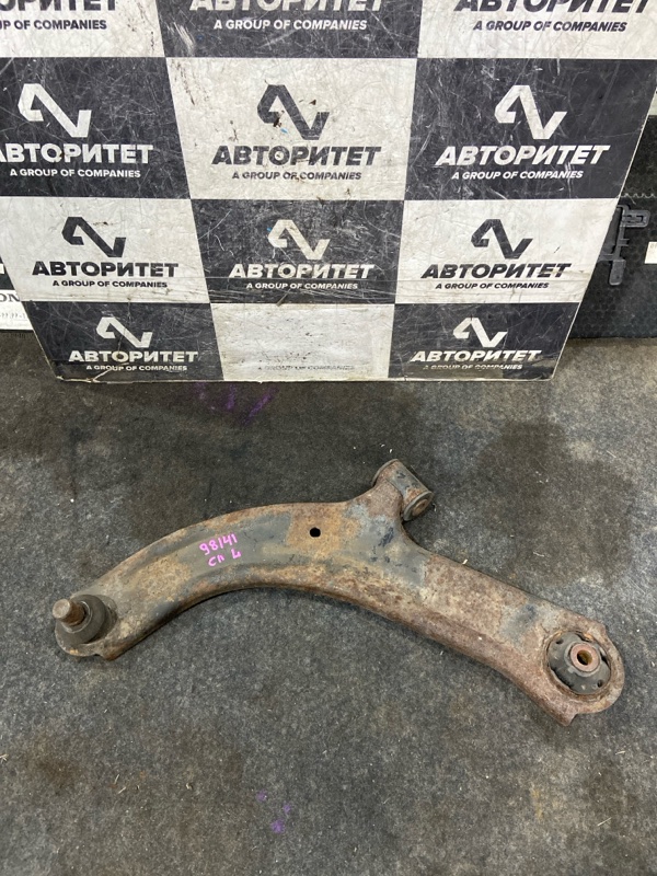Рычаг NISSAN TIIDA C11 HR15DE передний левый (б/у)