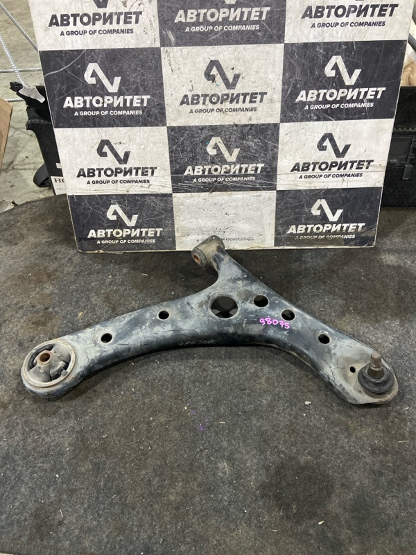 Тяга поперечная TOYOTA VOXY ZRR70 3ZRFE правая (б/у)