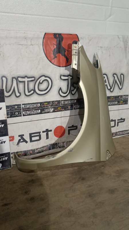 Крыло TOYOTA PLATZ NCP12 1NZFE 2000 переднее левое (б/у)