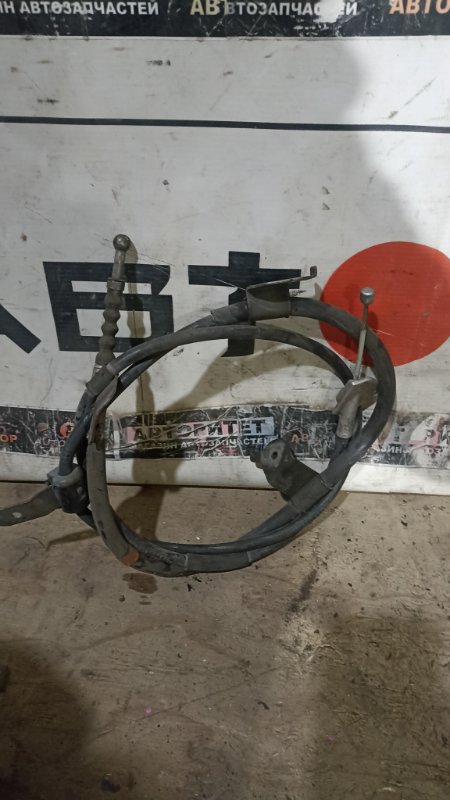 Трос ручника TOYOTA AURIS NZE154 1NZFE 2007 задний правый (б/у)