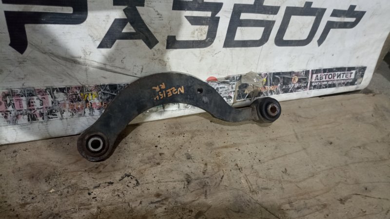 Тяга поперечная TOYOTA AURIS NZE154 1NZFE 2007 задняя правая (б/у)