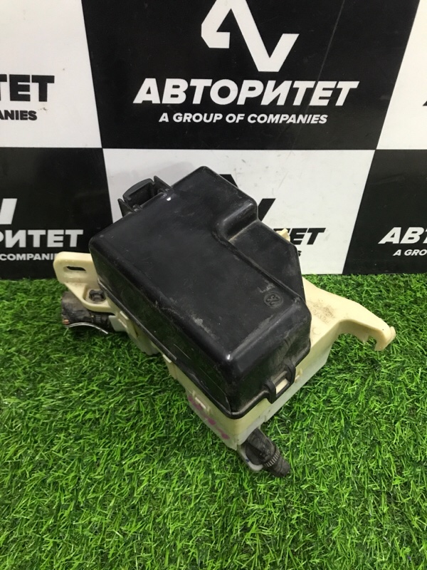 Блок предохранителей TOYOTA PORTE NNP15 1NZFE 2004 (б/у)