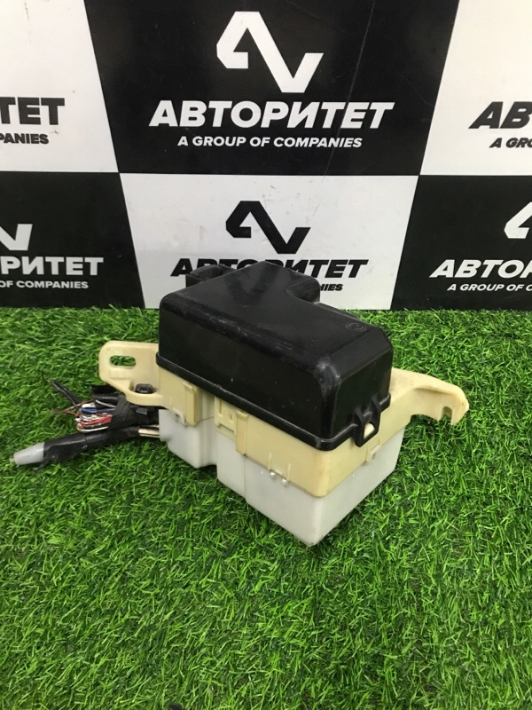 Блок предохранителей TOYOTA FUNCARGO NCP20 1NZFE 2000 (б/у)