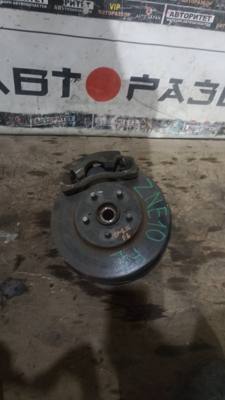 Ступица TOYOTA WISH ZNE10 1ZZFE 2004 передняя левая (б/у)