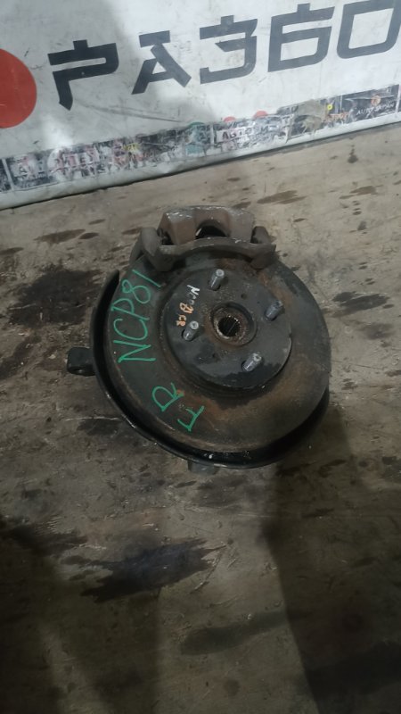 Ступица TOYOTA SIENTA NCP81 1NZFE 2010 передняя правая (б/у)