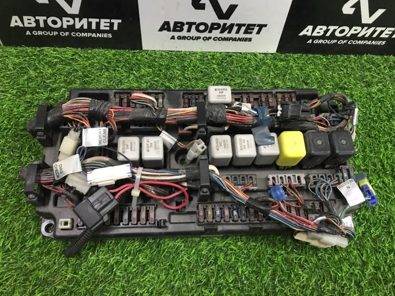 Блок предохранителей MITSUBISHI FUSO FK64 6M61 (б/у)