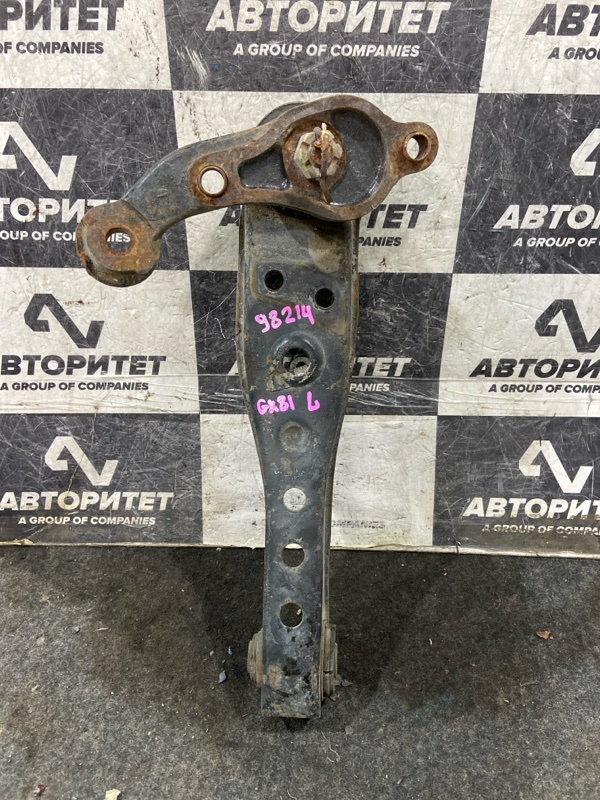 Рычаг нижний TOYOTA MARK II GX81 1GFE передний левый (б/у)