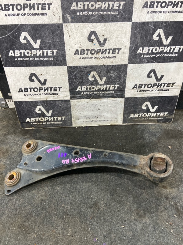 Тяга продольная TOYOTA BLADE AZE154 2AZFE левая (б/у)