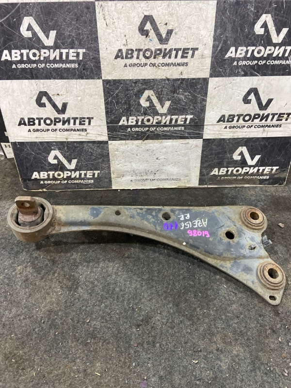 Тяга продольная TOYOTA BLADE AZE154 2AZFE правая (б/у)