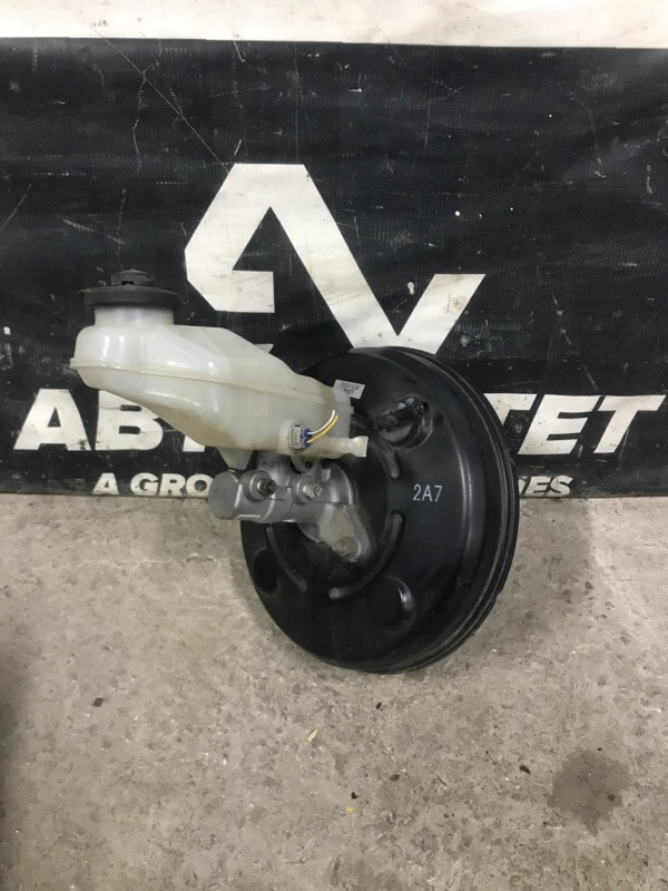 Главный тормозной цилиндр TOYOTA AURIS NZE154 1NZFE 2008 (б/у)