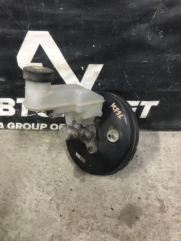 Главный тормозной цилиндр TOYOTA VITZ NCP91 1NZFE 2010 (б/у)
