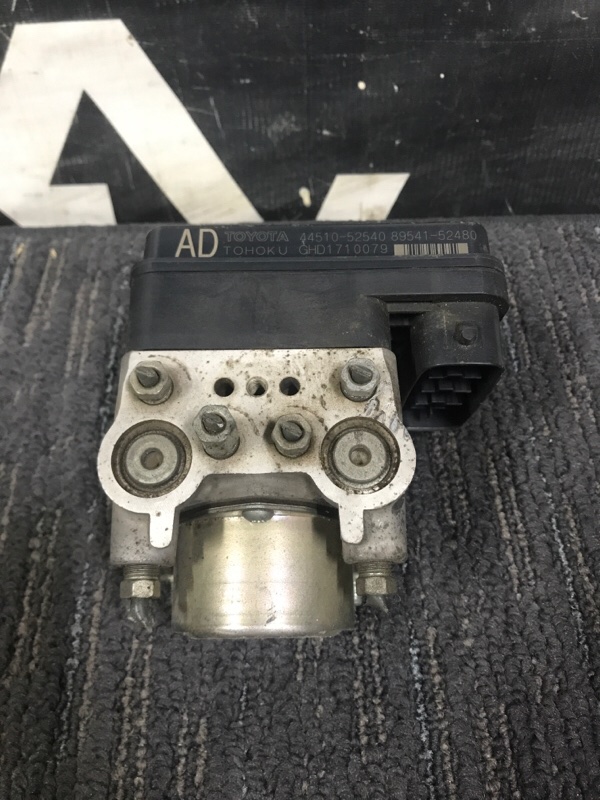 Блок abs TOYOTA RACTIS SCP100 2SZFE 2007 (б/у)