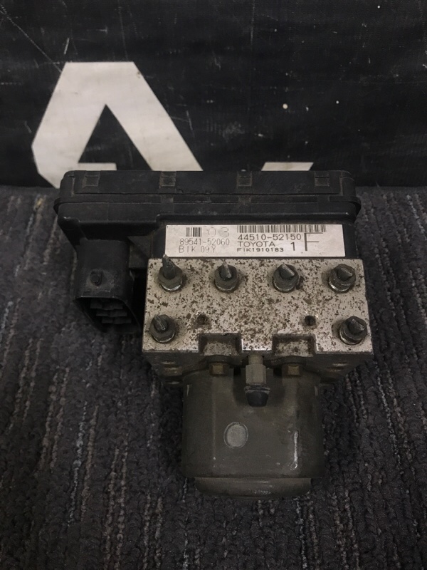 Блок abs TOYOTA PLATZ NCP12 1NZFE 2000 (б/у)