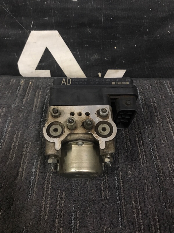 Блок abs TOYOTA RACTIS SCP100 2SZFE 2005 (б/у)