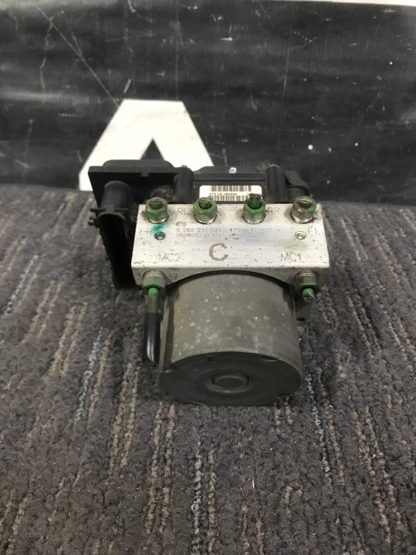 Блок abs NISSAN TIIDA LATIO SC11 HR15 2004 (б/у)