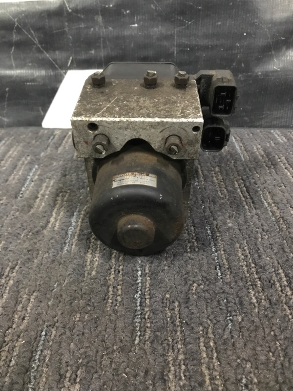 Блок abs TOYOTA HIACE KZH116 1KZTE 2000 (б/у)