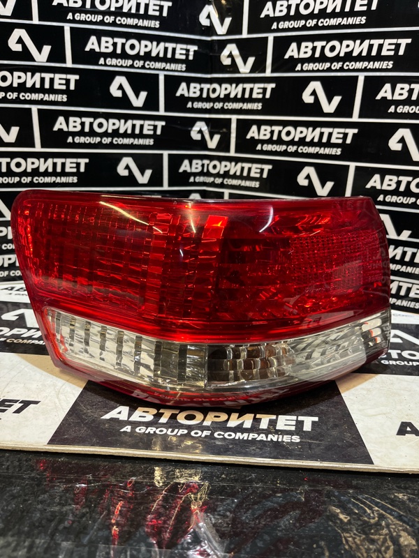 Стоп-сигнал TOYOTA MARK II GX100 левый (б/у)