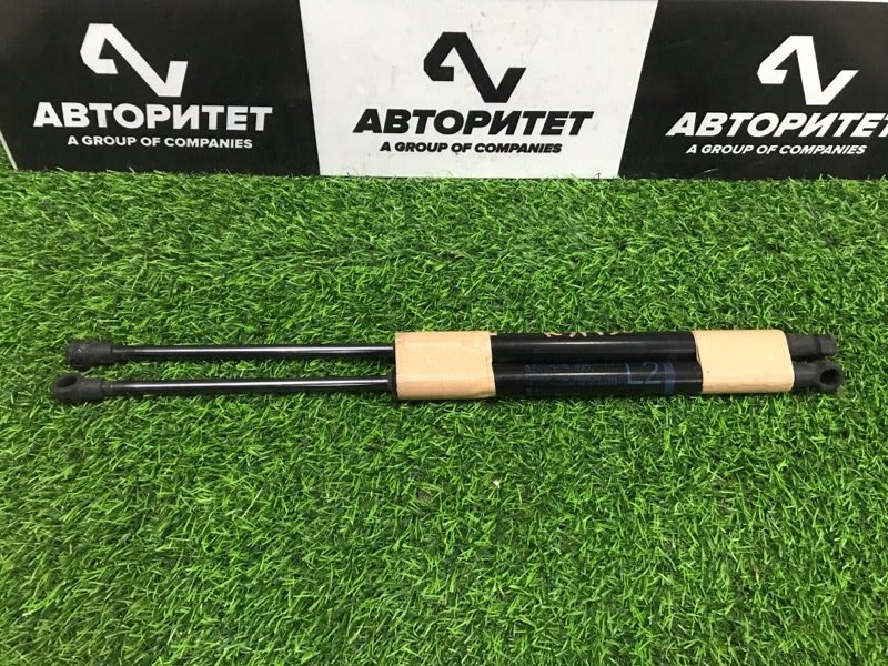 Амортизатор 5-й двери TOYOTA VITZ KSP130 2010 (б/у)