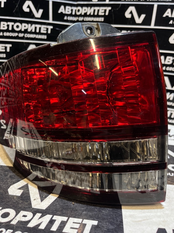 Стоп-сигнал TOYOTA ESTIMA ACR30 левый (б/у)