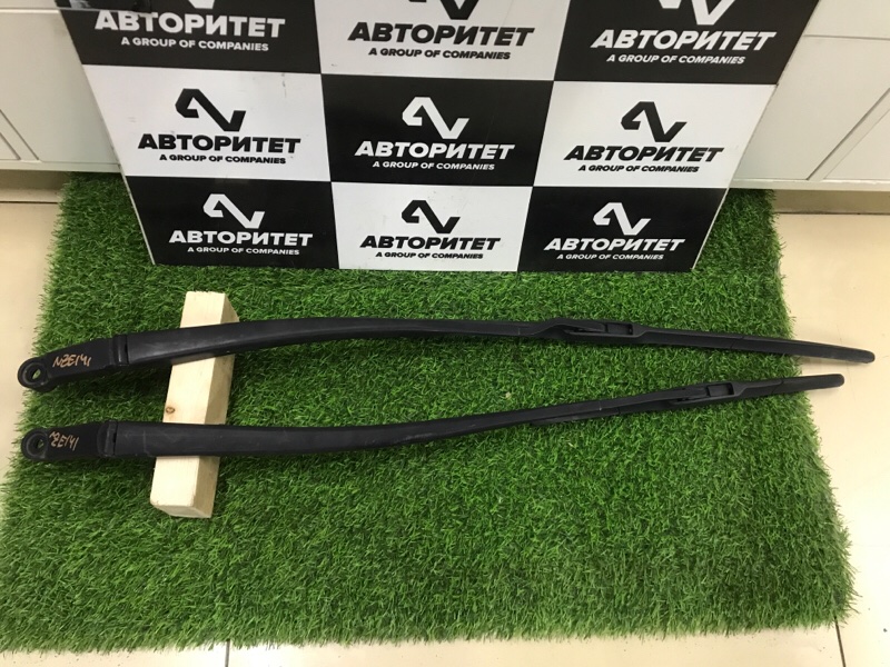 Дворник TOYOTA COROLLA FIELDER NZE141 2008 (б/у)