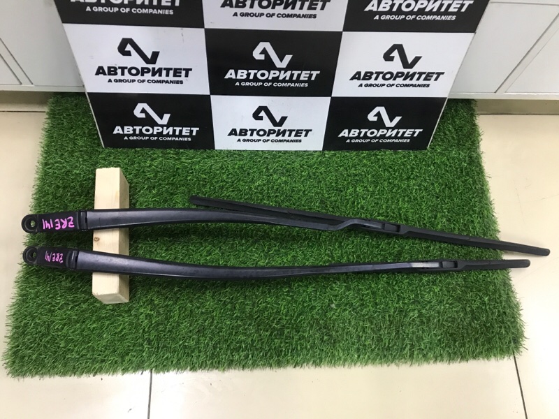 Дворник TOYOTA COROLLA AXIO ZRE142 2010 (б/у)