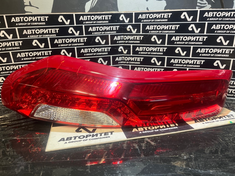 Стоп-сигнал NISSAN X-TRAIL NT31 левый (б/у)