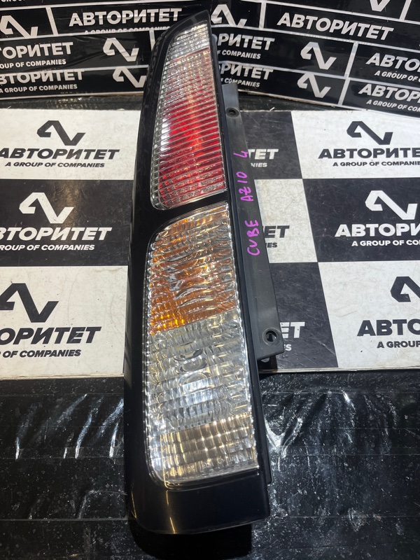 Стоп-сигнал NISSAN CUBE AZ10 левый (б/у)