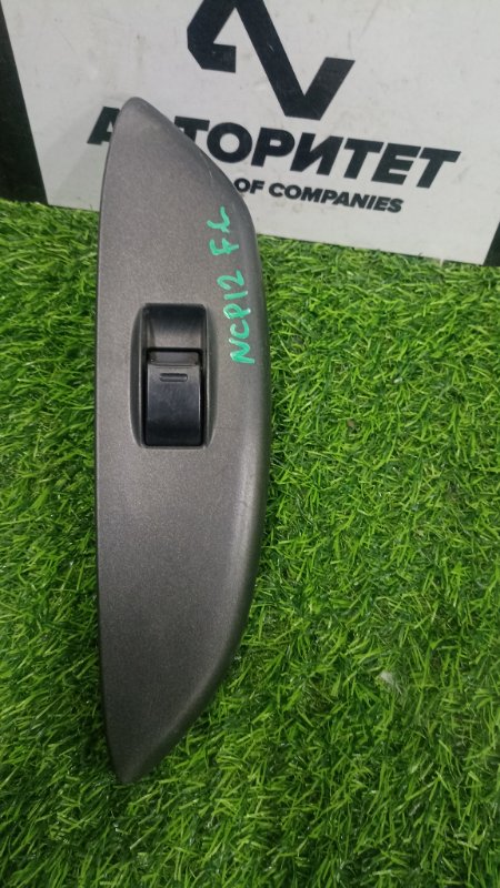 Блок управления стеклоподъемниками TOYOTA PLATZ NCP12 1NZFE 2000 передний левый (б/у)