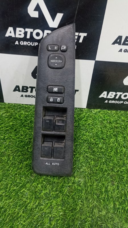 Блок управления стеклоподъемниками TOYOTA NOAH ZRR70 3ZRFAE 2009 передний правый (б/у)