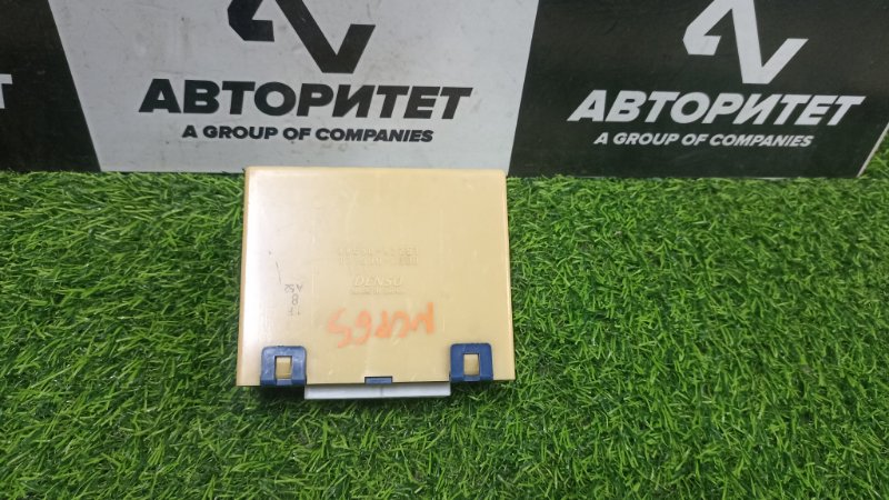 Блок управления климат-контролем TOYOTA IST NCP65 1NZFE 2004 (б/у)
