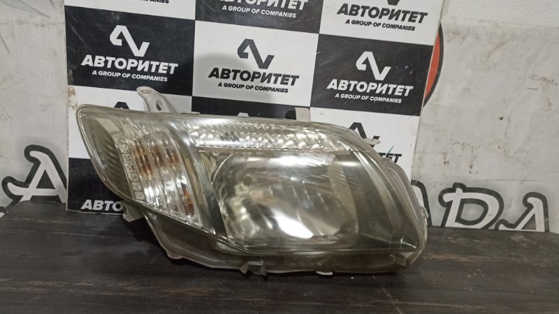 Фара TOYOTA COROLLA FIELDER NZE141 1NZFE 2007 правая (б/у)