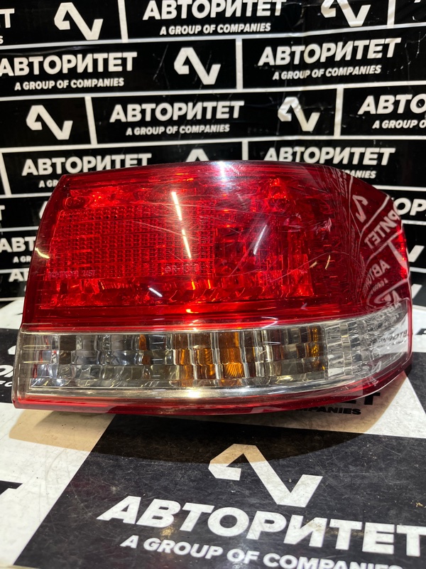 Стоп-сигнал TOYOTA MARK II JZX100 правый (б/у)