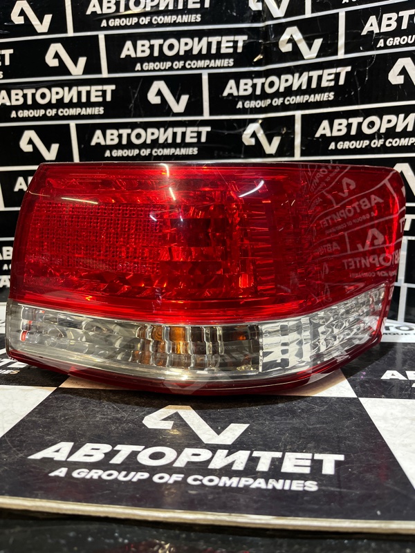 Стоп-сигнал TOYOTA MARK II GX100 правый (б/у)