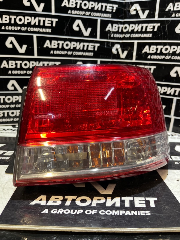 Стоп-сигнал TOYOTA MARK II GX100 правый (б/у)