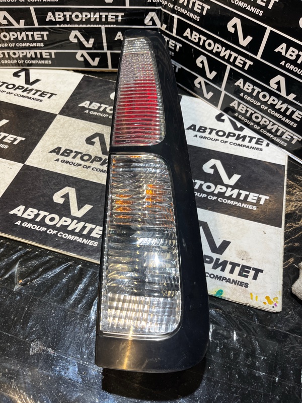 Стоп-сигнал NISSAN CUBE AZ10 правый (б/у)