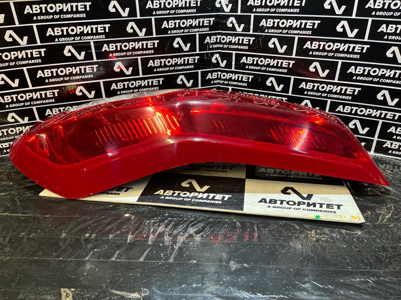 Стоп-сигнал NISSAN X-TRAIL NT31 правый (б/у)