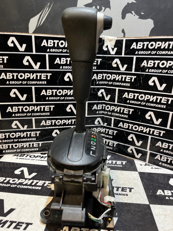Селектор акпп TOYOTA IST NCP65 2NZFE (б/у)