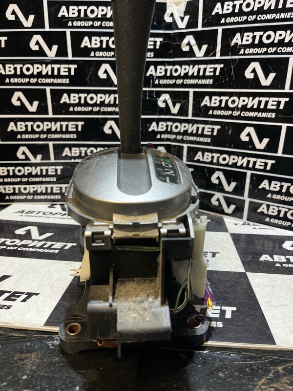 Селектор акпп TOYOTA VITZ NCP13 1NZFE (б/у)