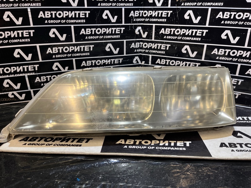 Фара TOYOTA MARK II JZX100 левая (б/у)