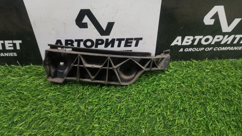 Крепление бампера TOYOTA COROLLA SPACIO NZE121 1NZFE 2006 заднее правое (б/у)