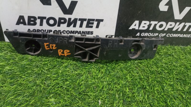 Крепление бампера NISSAN NOTE E12 HR12DE 2015 заднее правое (б/у)