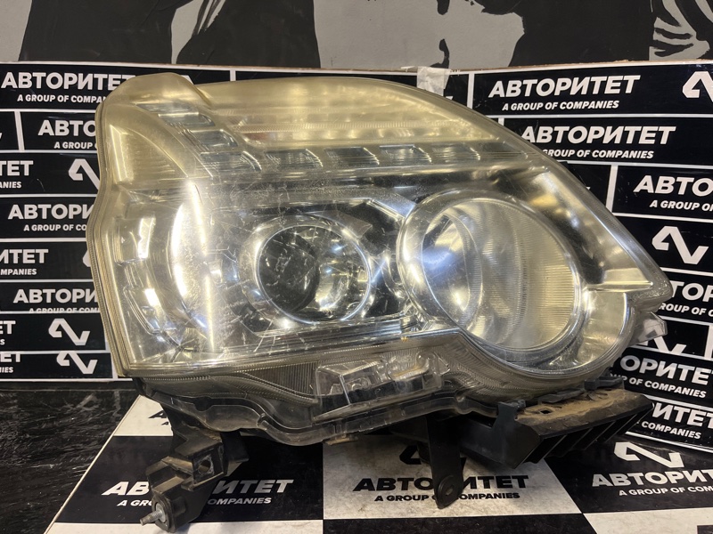 Фара NISSAN X-TRAIL NT31 правая (б/у)