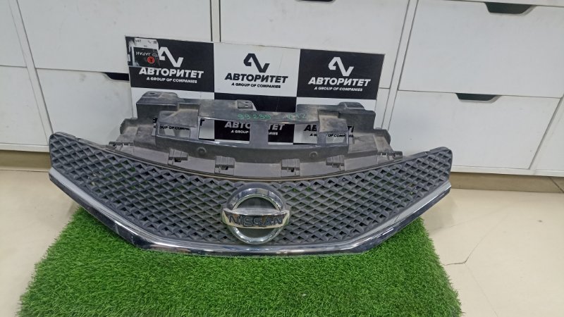 Решетка радиатора NISSAN NOTE E12 HR12DE 2015 (б/у)