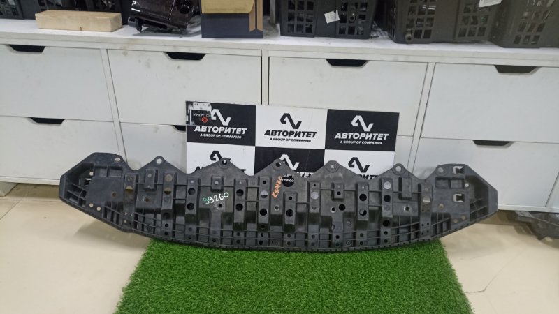 Защита бампера TOYOTA VITZ KSP130 1KRFE 2012 (б/у)