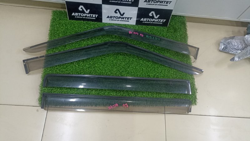 Ветровики комплект SUZUKI SWIFT ZC71S K12B 2010 (б/у)