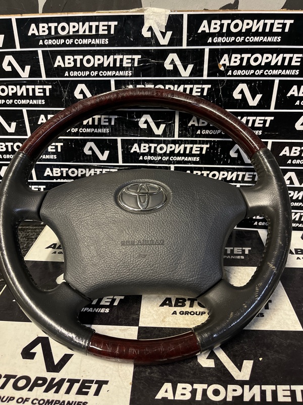 Руль TOYOTA NOAH AZR65 (б/у)