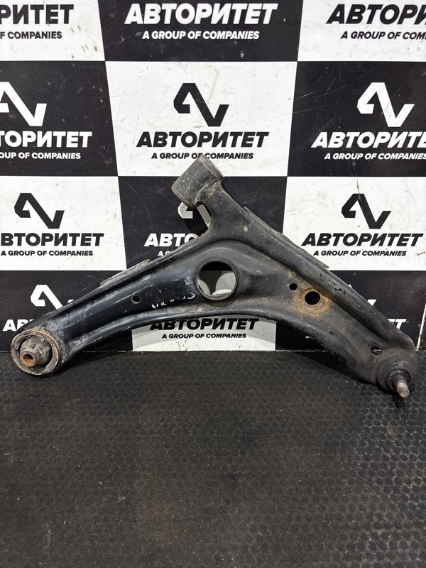 Рычаг TOYOTA SUCCEED NCP51 1NZFE передний правый (б/у)